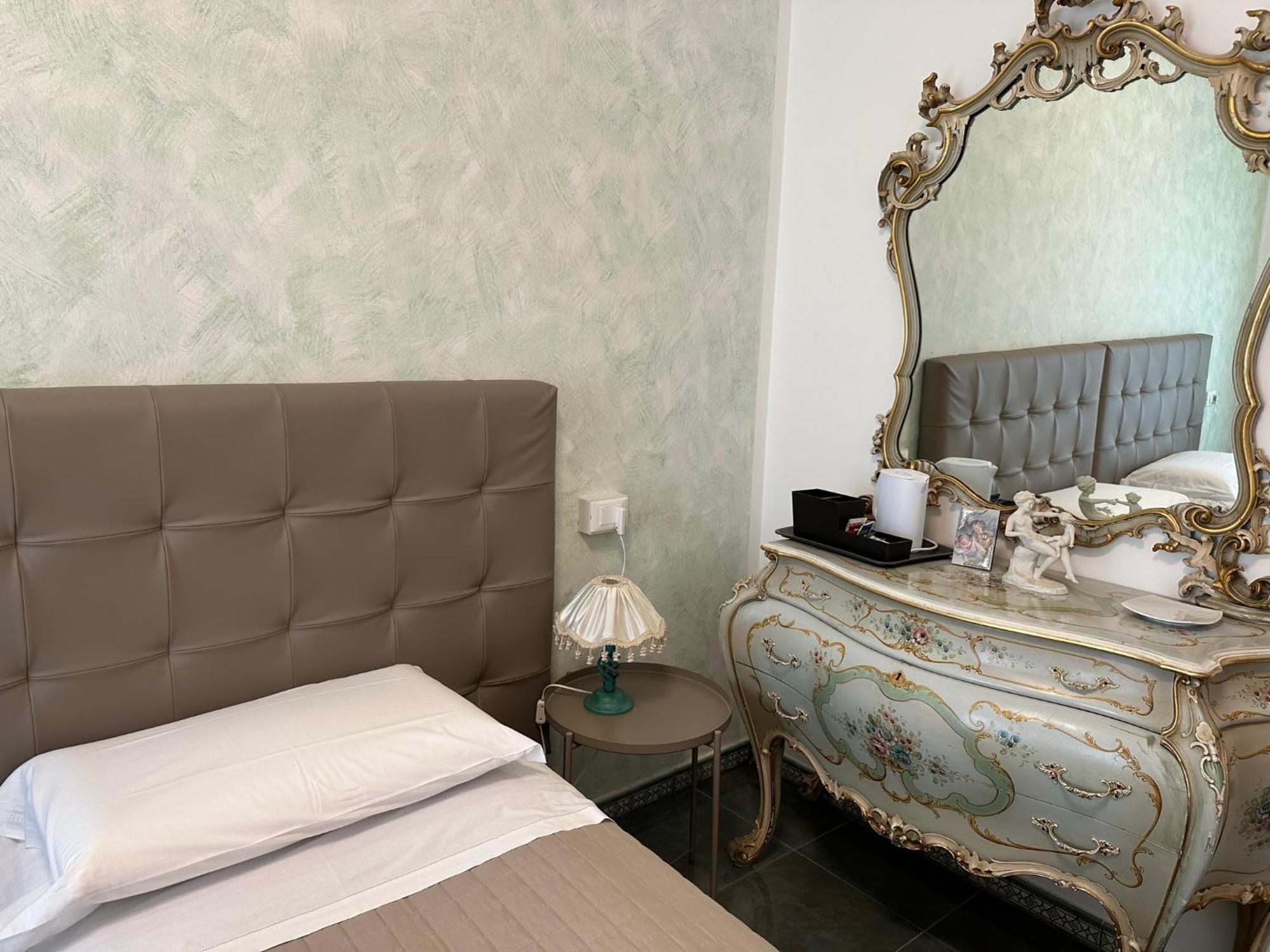 Hotel Villa Maria Crispiano Екстериор снимка