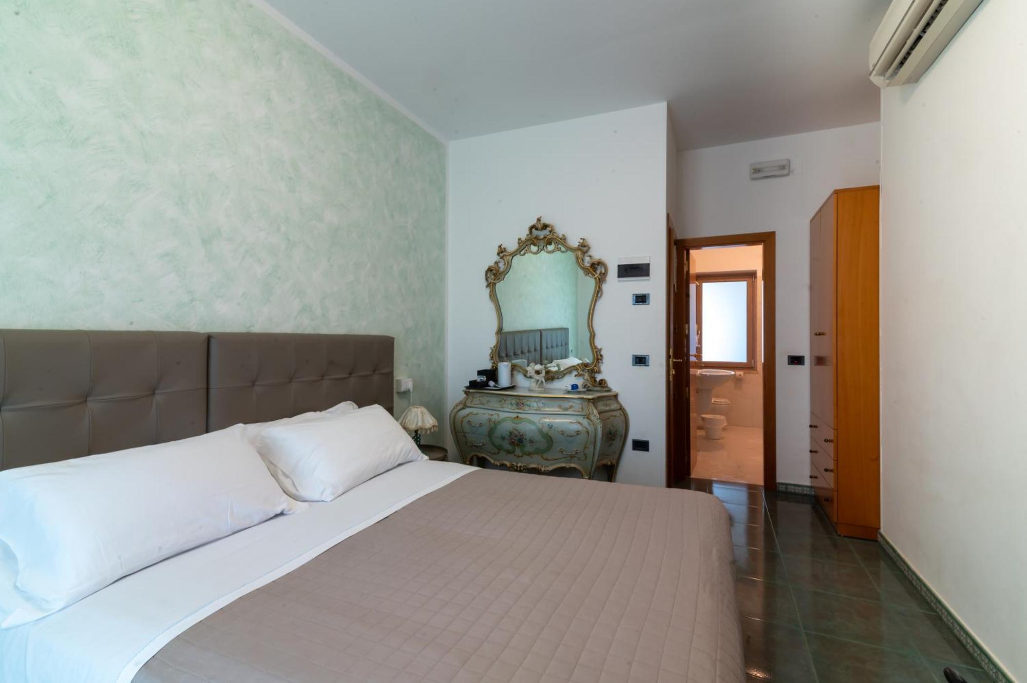 Hotel Villa Maria Crispiano Екстериор снимка