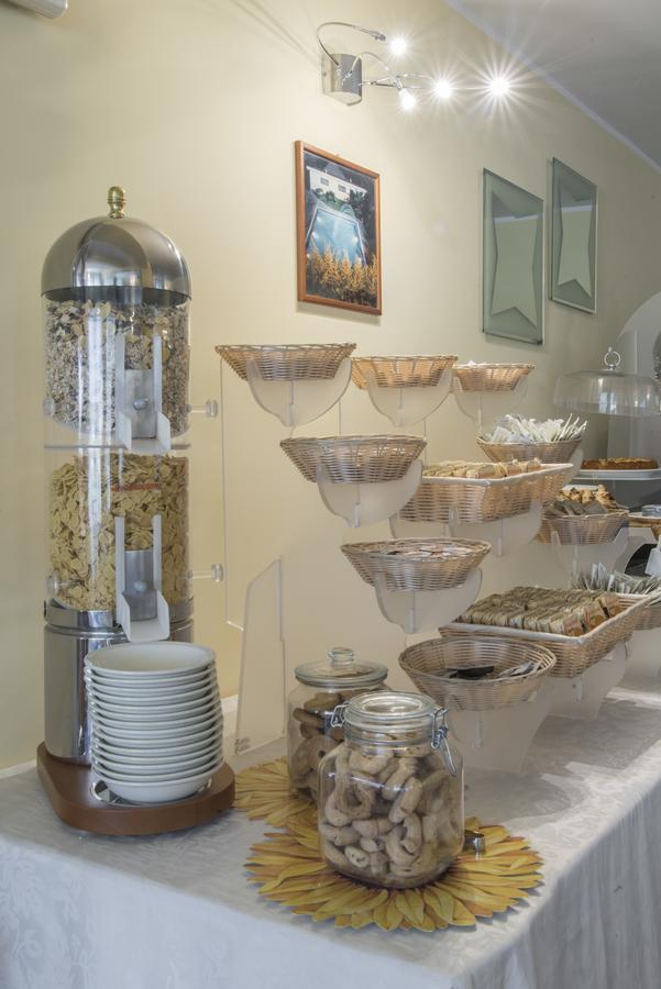 Hotel Villa Maria Crispiano Екстериор снимка