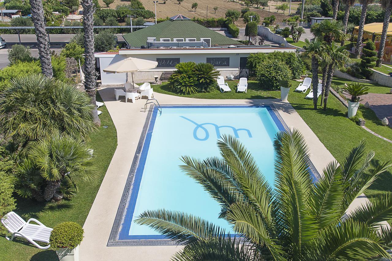 Hotel Villa Maria Crispiano Екстериор снимка